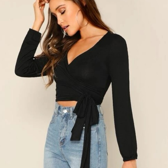 Wrap knot long sleeve crop top - Picture 2 of 3